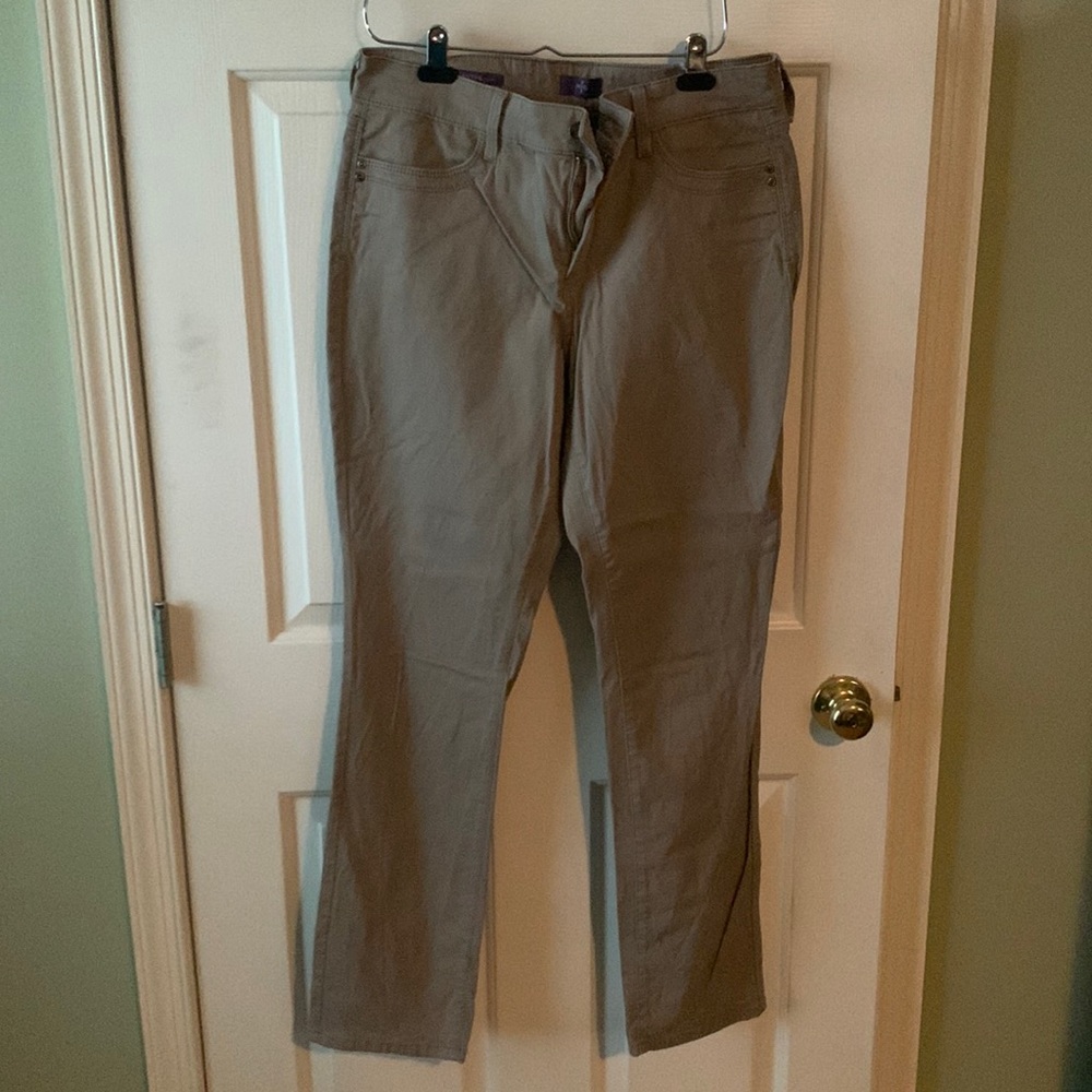 Very comfortable colored denim
